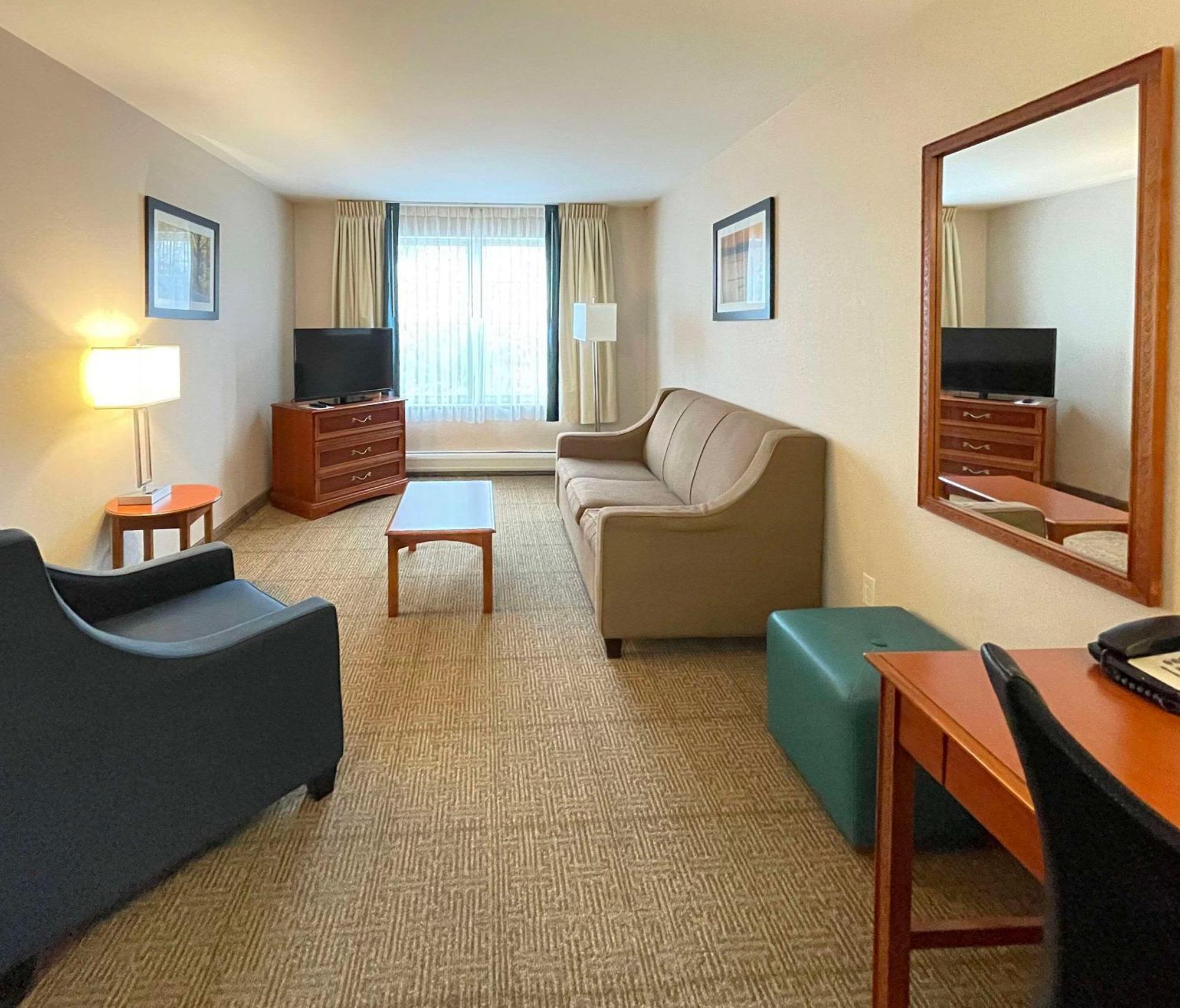 Smart Suites, Ascend Hotel Collection South Burlington Eksteriør bilde